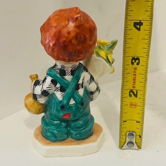 Goebel Redheads Hummel Figurine Germany Red Head Vtg byj26 Good News Flower Sour - Picture 3 of 5